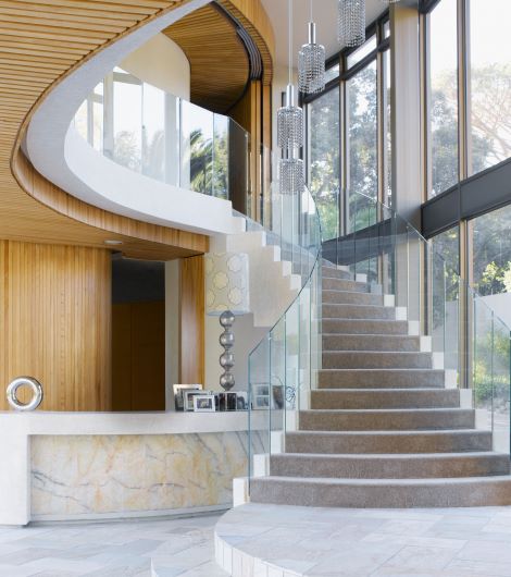 Vivienda con escalera.